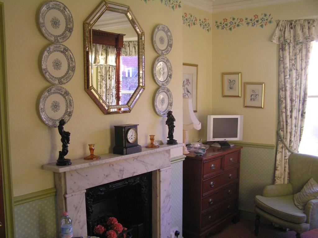 Guest house Tall Storeys 4*