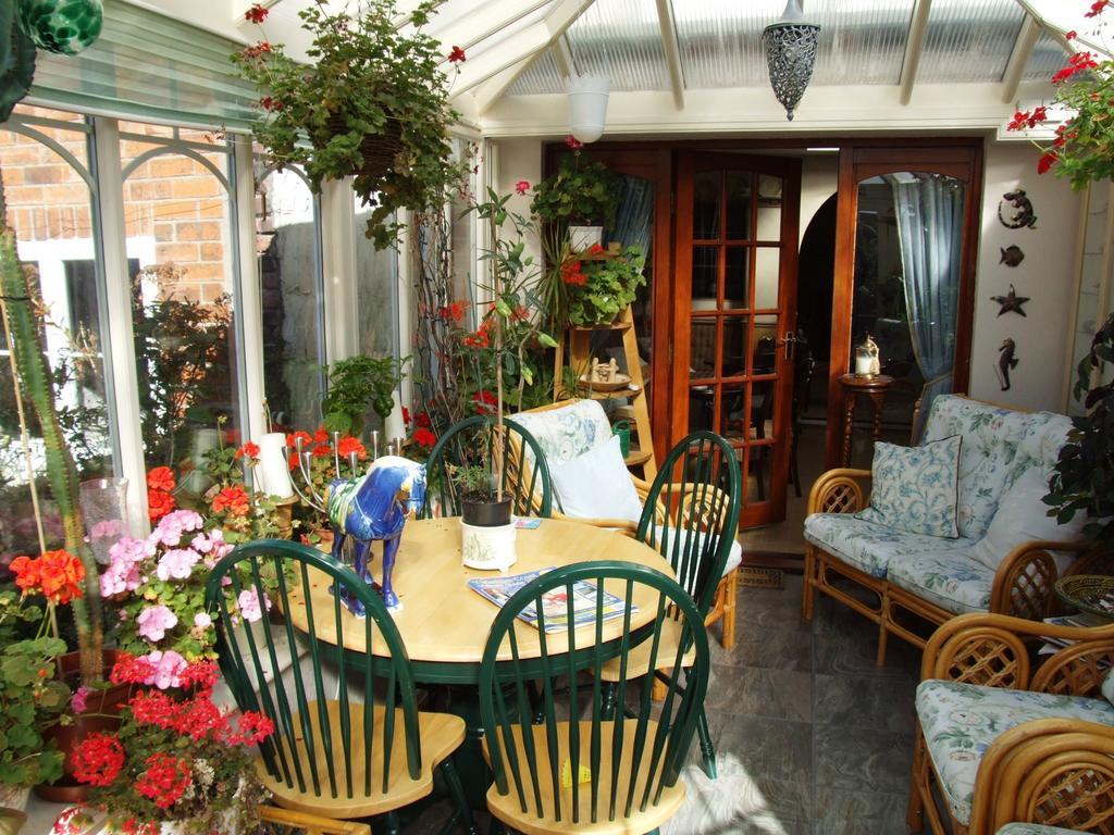 Guest house Tall Storeys Scarborough