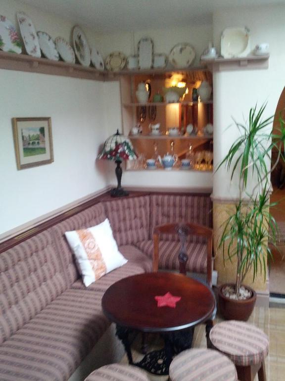 Guest house Tall Storeys Scarborough