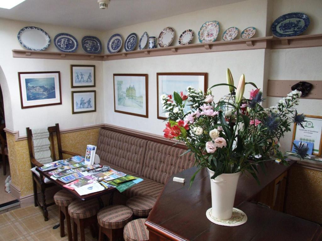 Guest house Tall Storeys 4*